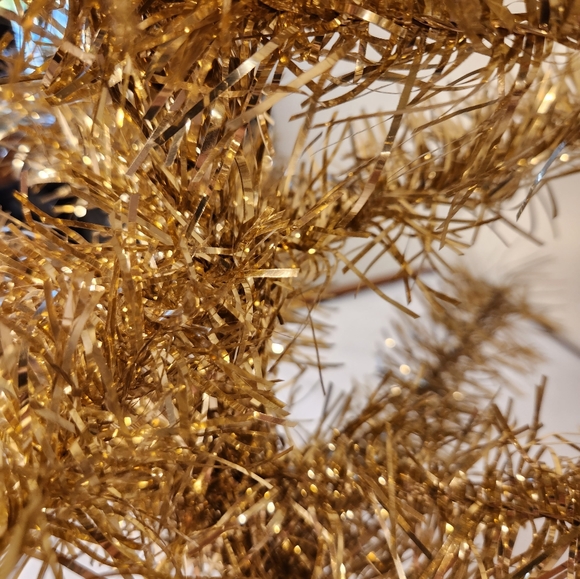 Vintage 24" Gold Aluminum Table Top Tinsel Christmas Tree With Wooden Base - Picture 4 of 11